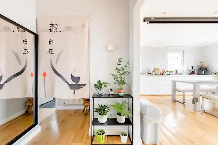 Double Room With Private Bathroom And Parking Edinburgh Homestay